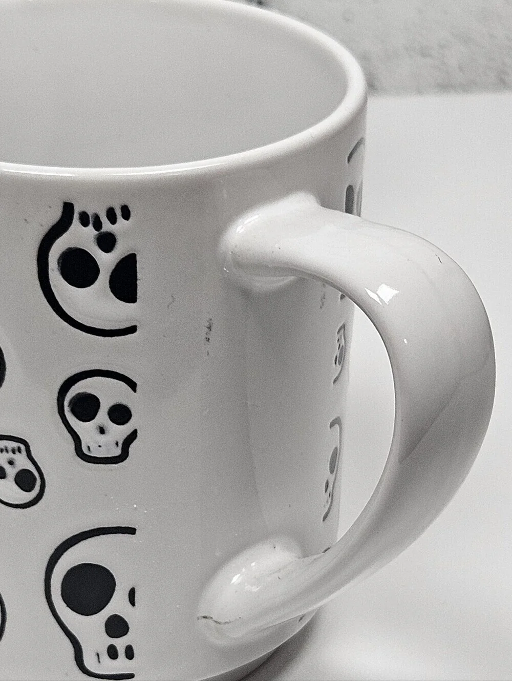 Bread and Butter Spooky Time Skull Mug Set With Metal Rack Halloween